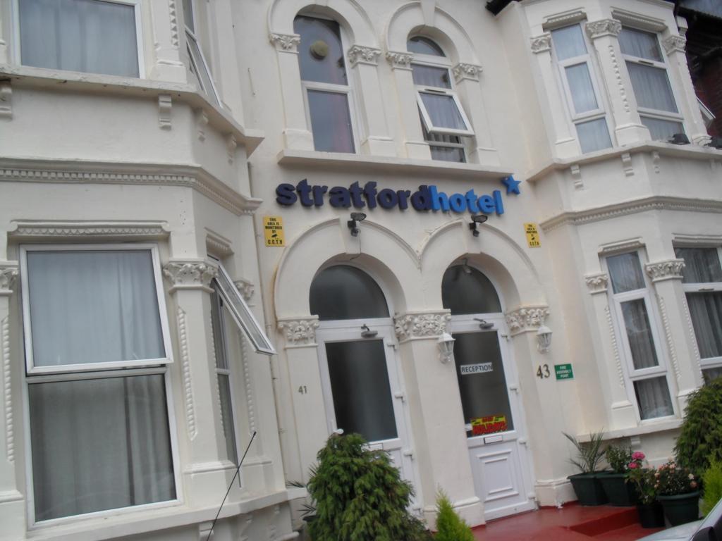 Stratford Hotel Лондон Экстерьер фото
