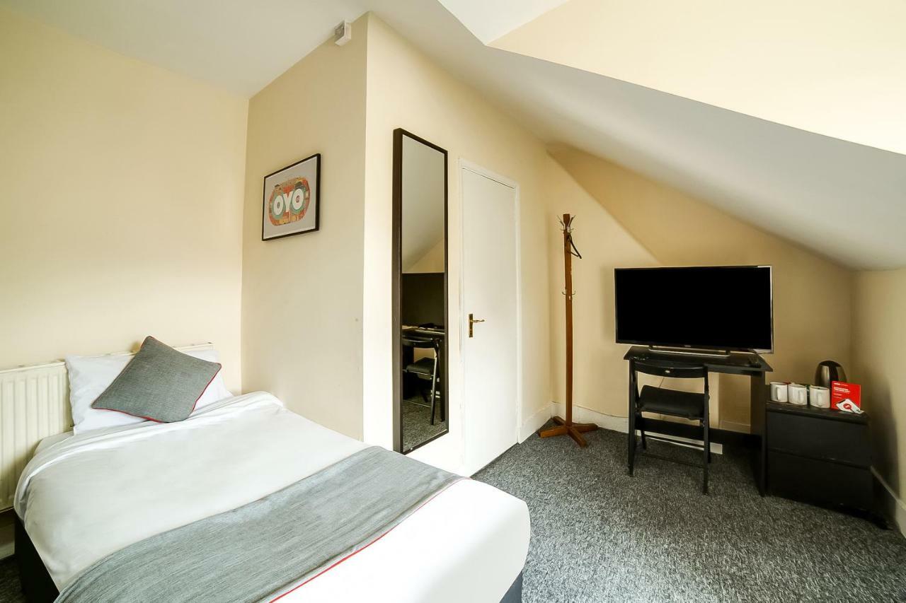 Stratford Hotel Лондон Экстерьер фото