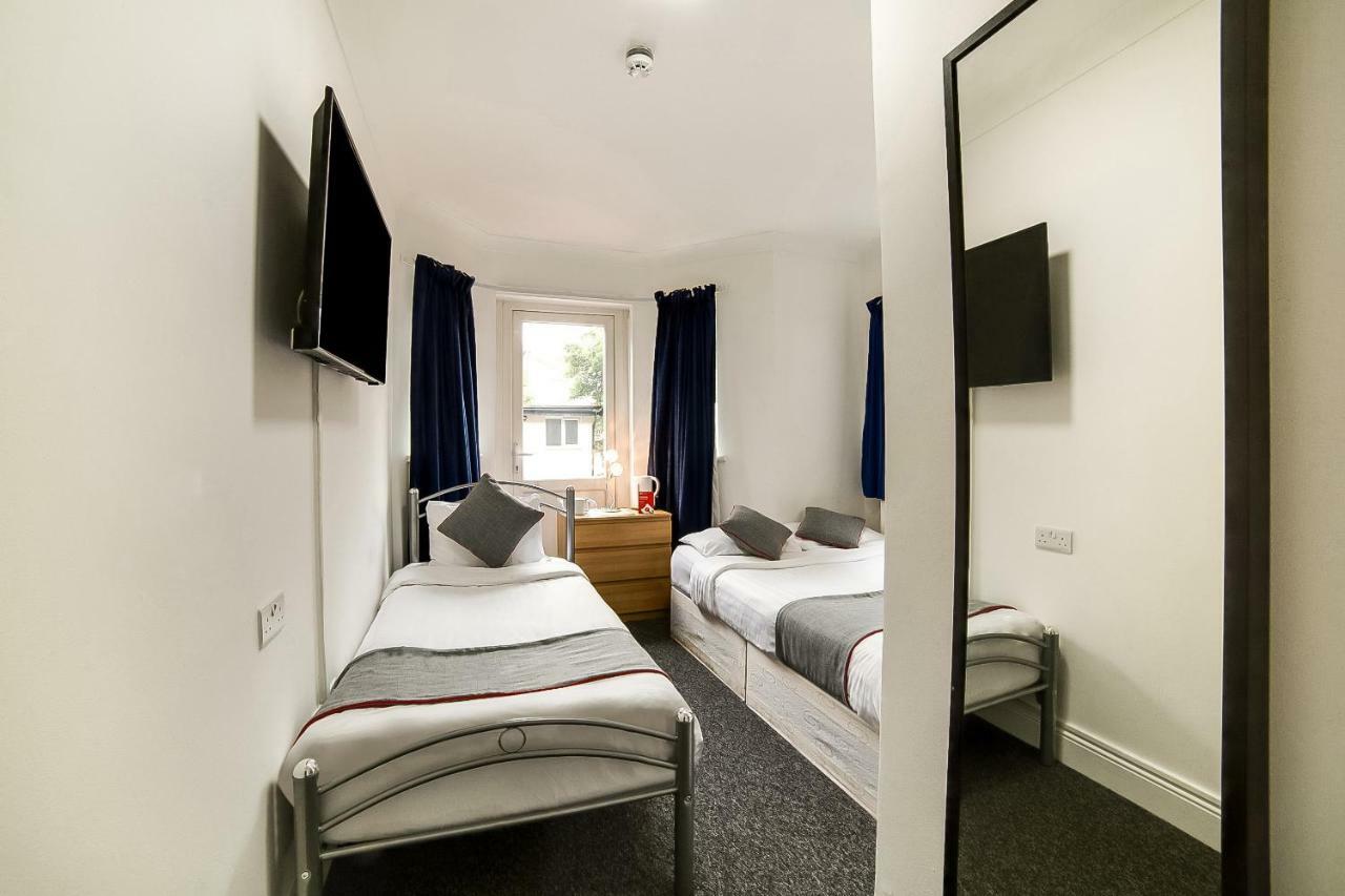 Stratford Hotel Лондон Экстерьер фото